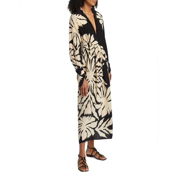 $1995 Johanna Ortiz
Dream Flowers Silk Midi-Dress size 8 - Picture 3 of 13